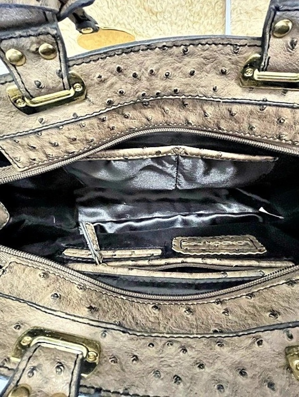 London Fog Faux Ostrich Purse - Picture 9 of 10
